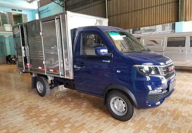 XE TẢI SRM T20A 920KG THÙNG KÍN CÓ CỬA HONG XE MỚI NHẤT 2023