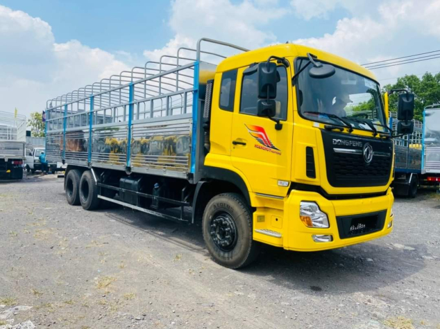 DONGFENG 3 CHÂN  ĐỘNG CƠ CUMMINS 270HP